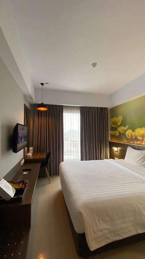 Unisi Hotel Malioboro - Jogja Syariah Yogyakarta Exterior photo