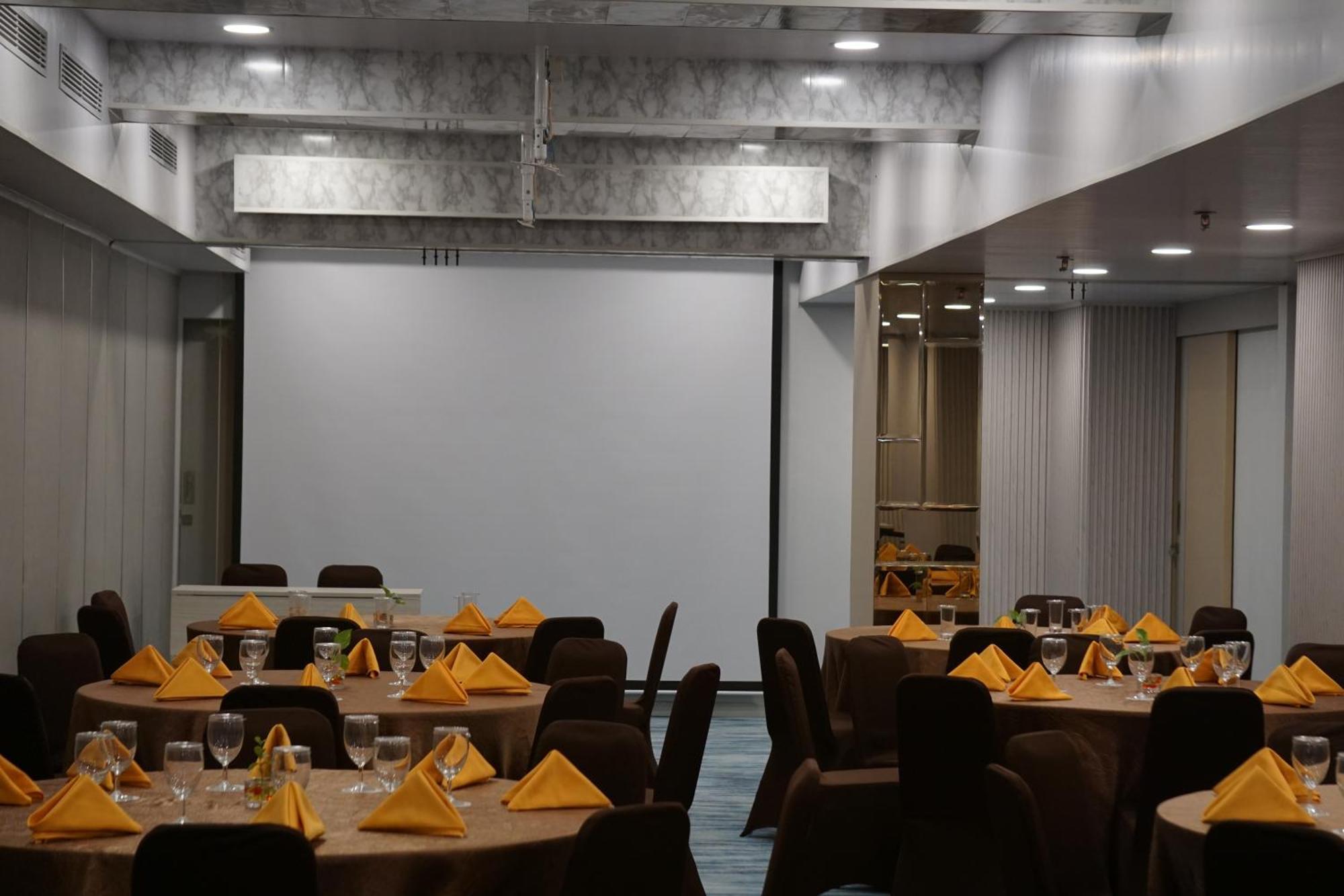 Unisi Hotel Malioboro - Jogja Syariah Yogyakarta Exterior photo