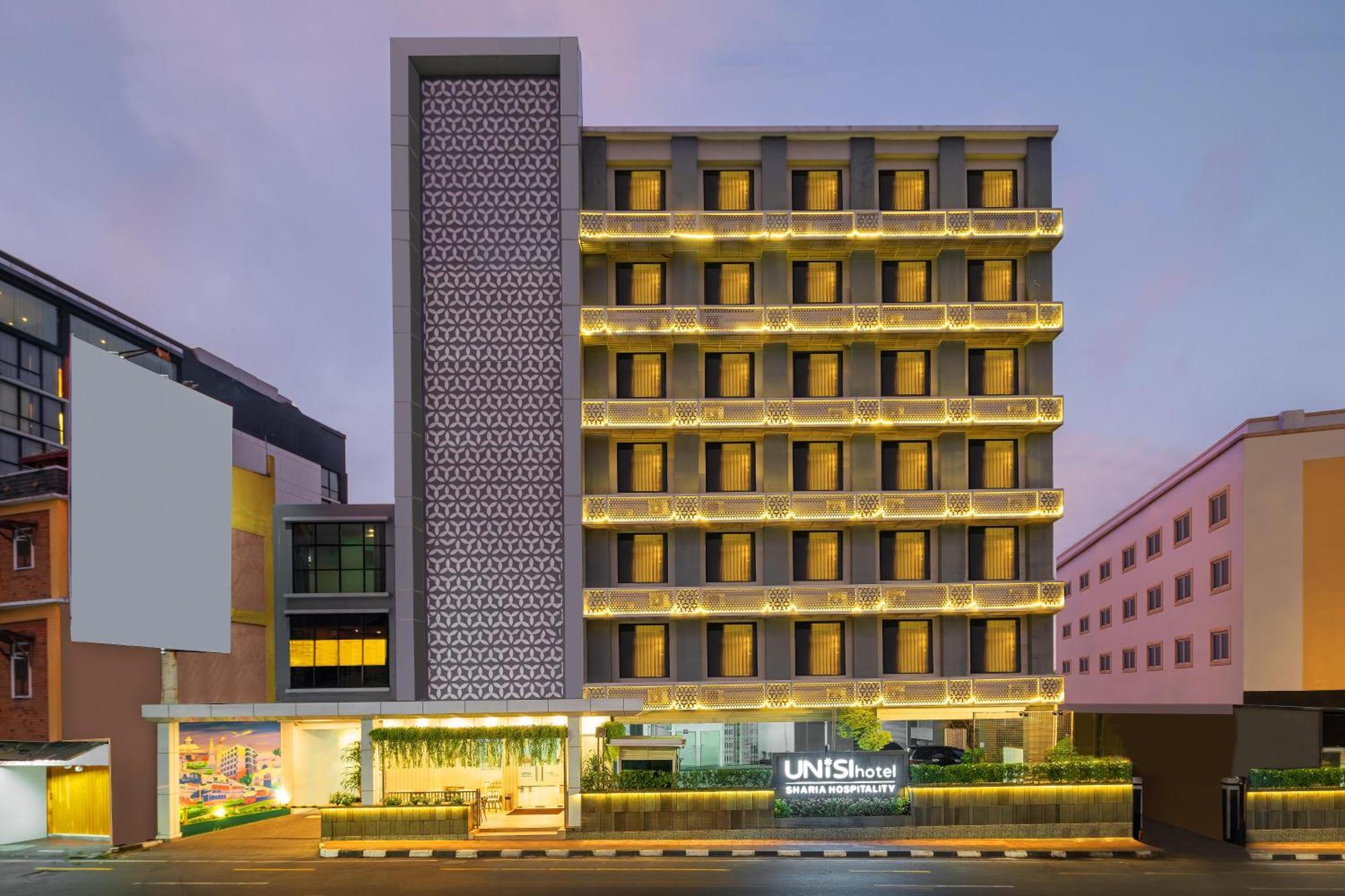 Unisi Hotel Malioboro - Jogja Syariah Yogyakarta Exterior photo